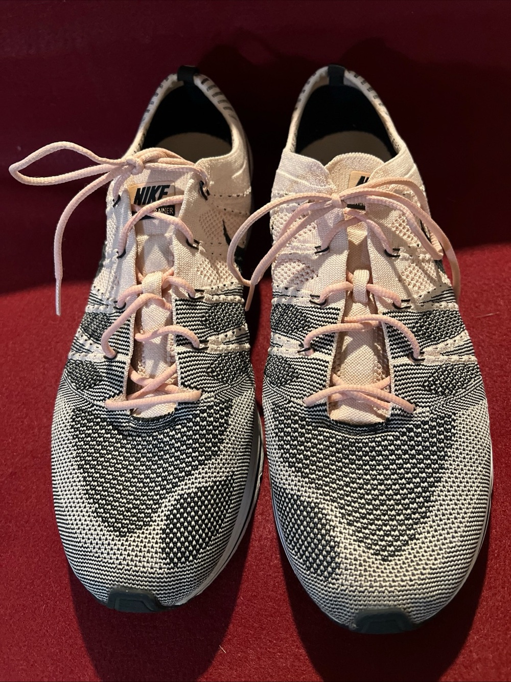 Nike Men FlyKnit Trainer in Sunset Tint Size 15
